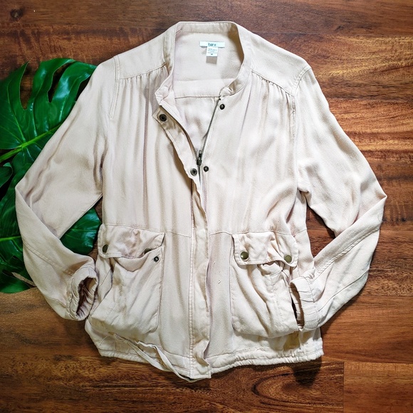Bar III Jackets & Blazers - ☀️3/$10☀️ Bar lll Soft Lightweight Jacket